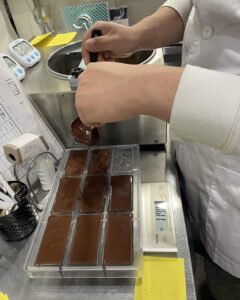 CPAOクラフトチョコレート工房の様子